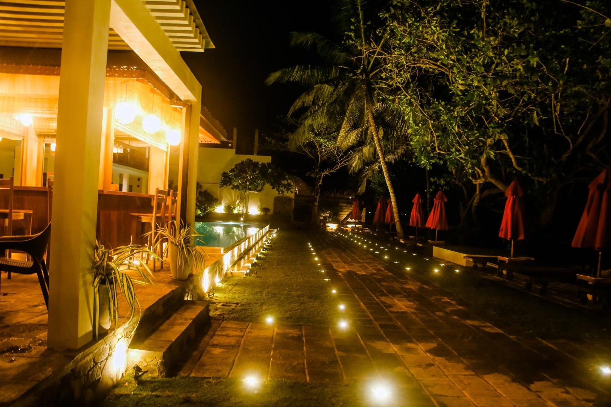 Surf Sea Breeze Hotel มิริสซา ภายนอก รูปภาพ