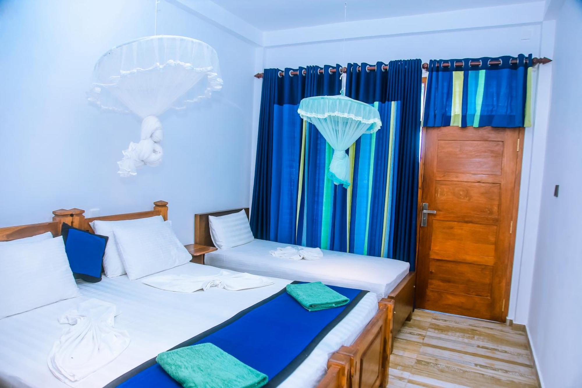 Surf Sea Breeze Hotel มิริสซา ภายนอก รูปภาพ