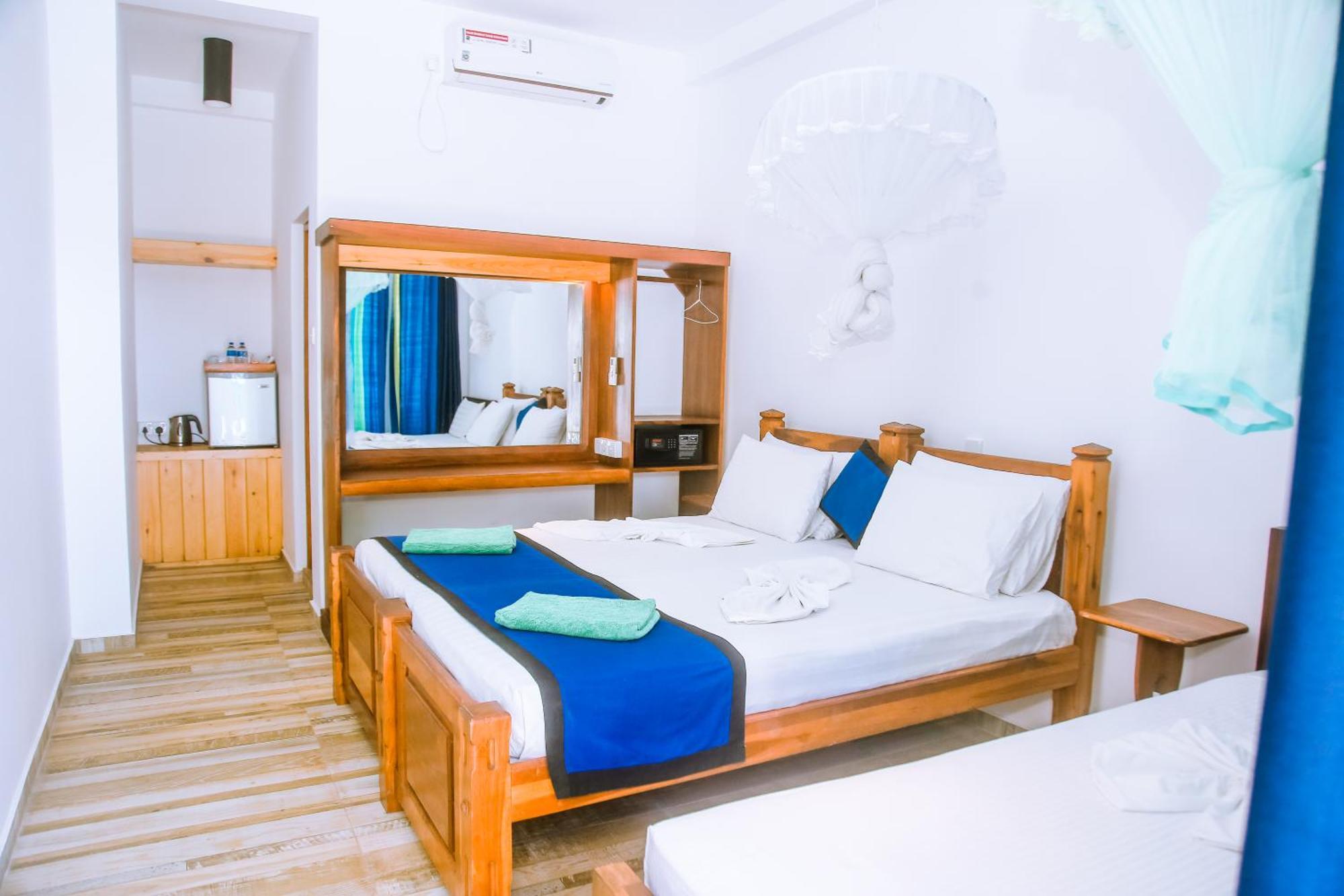 Surf Sea Breeze Hotel มิริสซา ภายนอก รูปภาพ